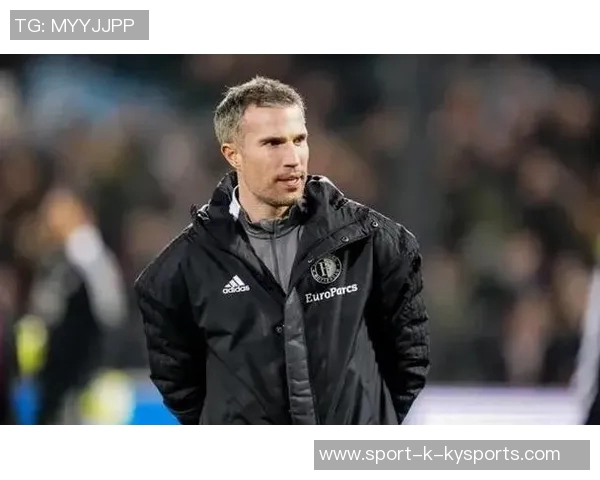 范佩西透露裁判中场道歉称上半场进球不该被判无效 范佩西透露裁判中场道歉称上半场进球不该被判无效