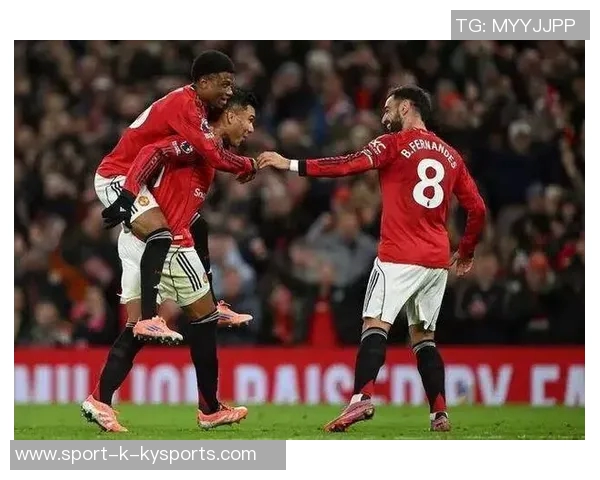 豪取三连胜阿莫林的343阵型再获认可曼联战术更直接引发热议