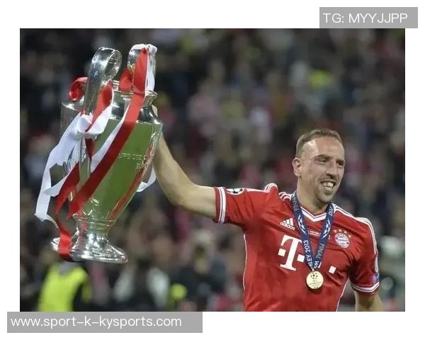 德甲第10轮最佳后卫表现惊艳12场打入6球多基终结拜仁纪录