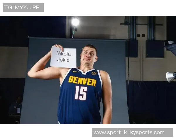 约基奇轻松出战21分钟高效得分17分并贡献6篮板5助攻但失误次数达6次 约基奇轻松出战21分钟高效得分17分并贡献6篮板5助攻但失误次数达6次