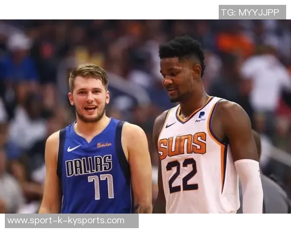 弗莱对艾顿发声:学习莱夫利和东契奇的传球技巧提升自己 弗莱对艾顿发声:学习莱夫利和东契奇的传球技巧提升自己