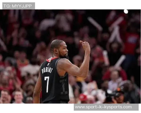 KD火箭生涯首度砍下40分成为历史首位在五队常规赛均达此成就的球员